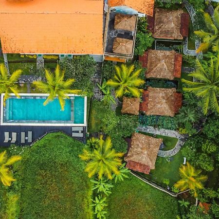 Ubud Sari Health Resort Exterior photo