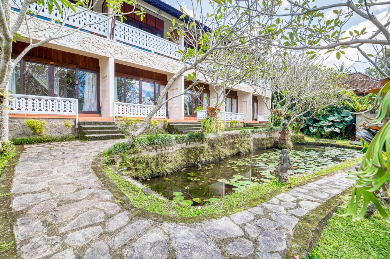 Ubud Sari Health Resort Exterior photo