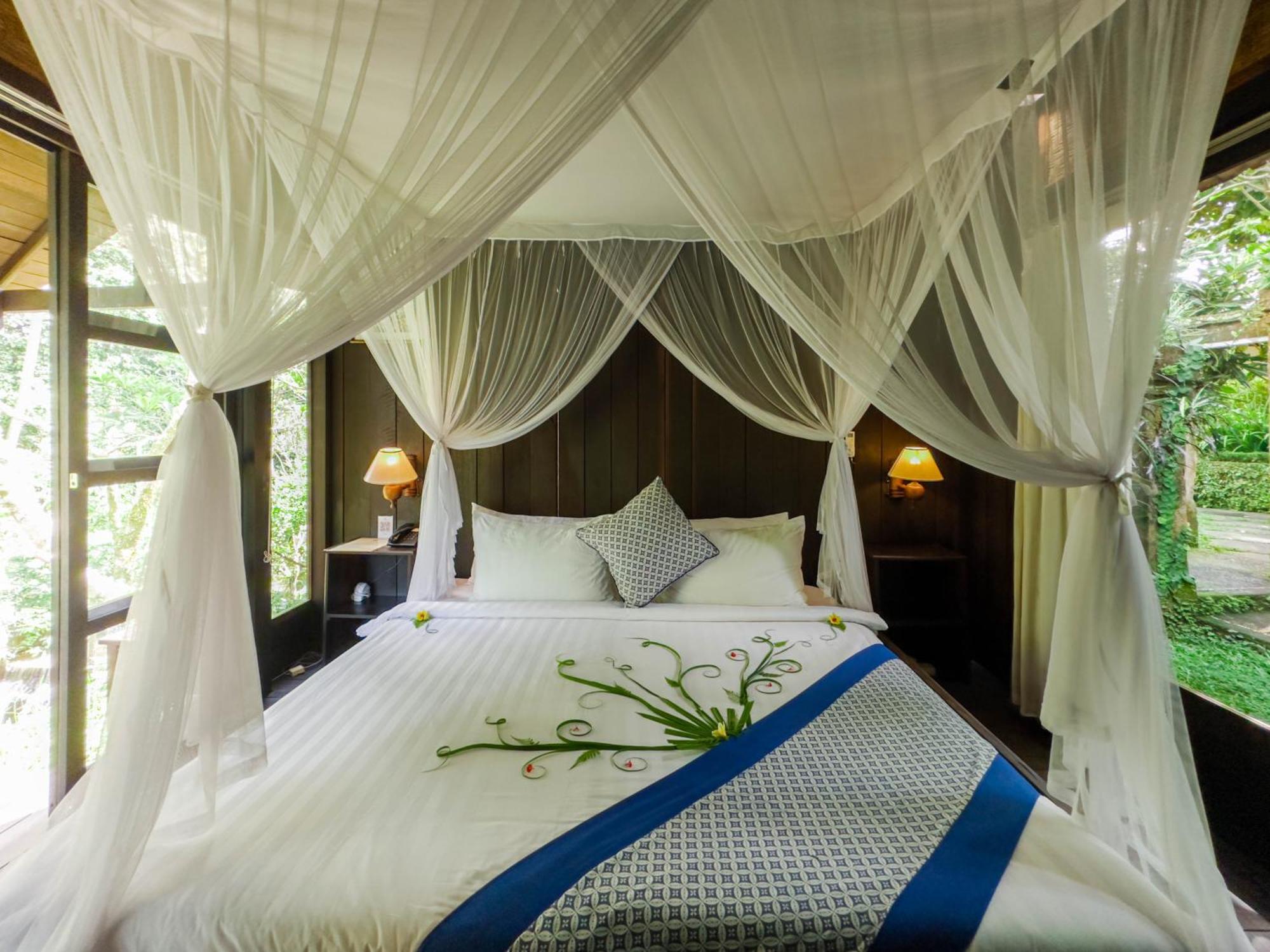Ubud Sari Health Resort Exterior photo