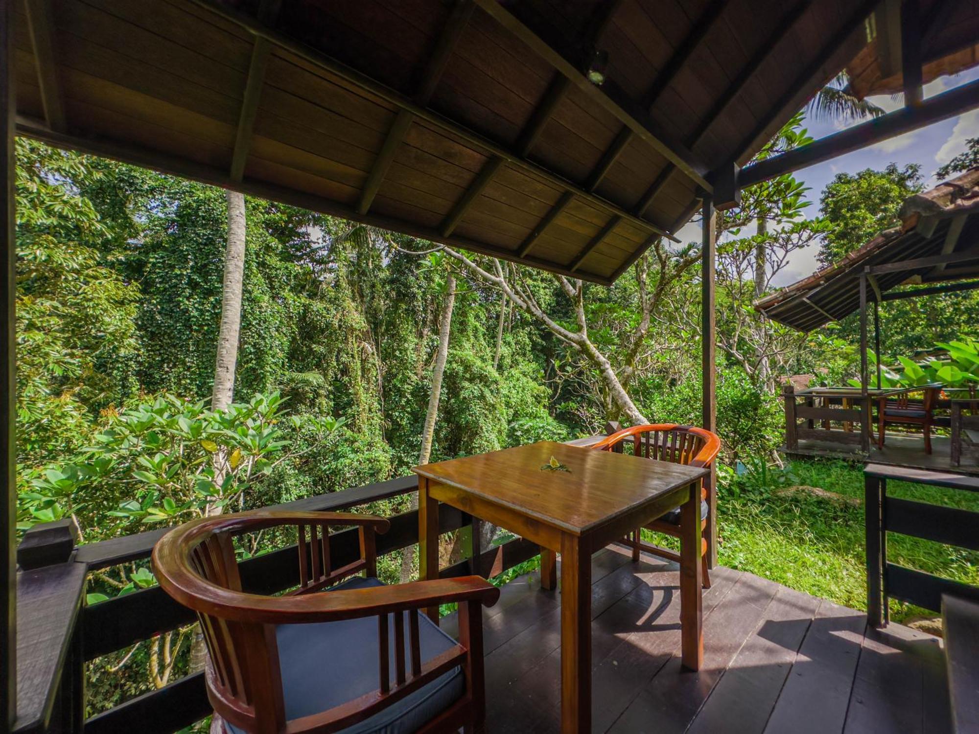 Ubud Sari Health Resort Exterior photo